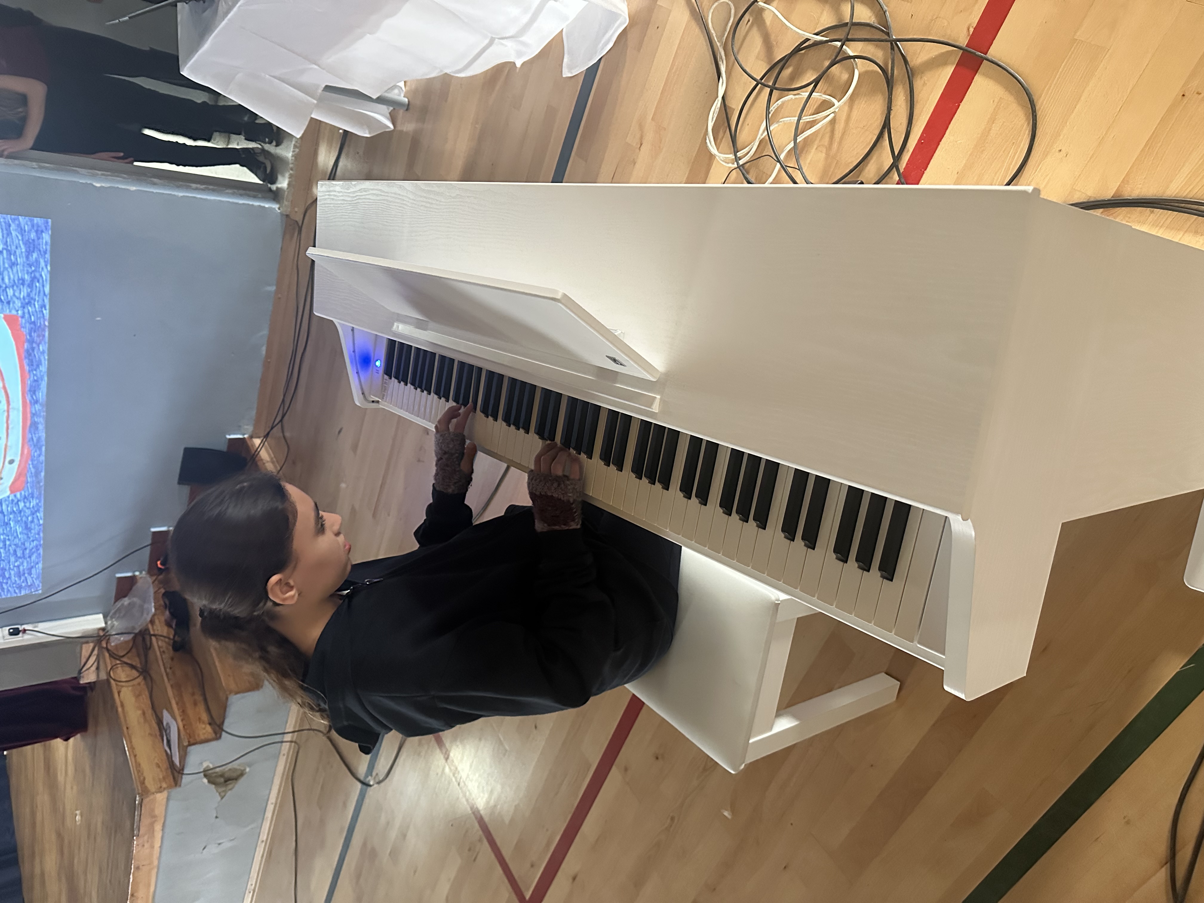 Image 20251223 100437 8cf9957c