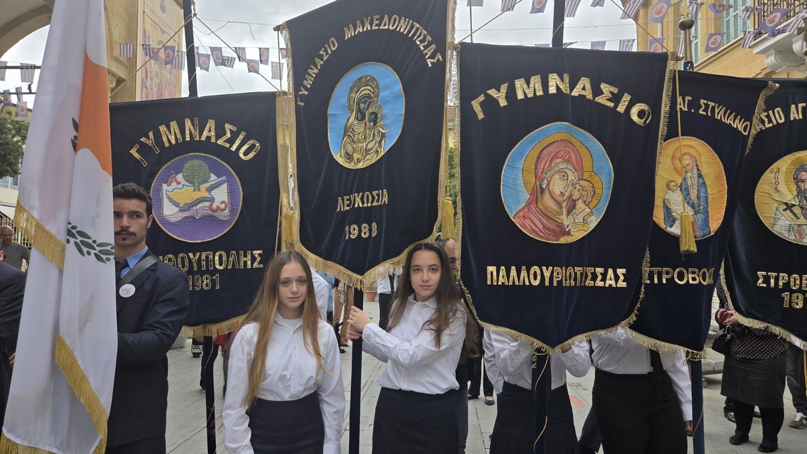 656221333 122201548814512448 8572553981831132979 N