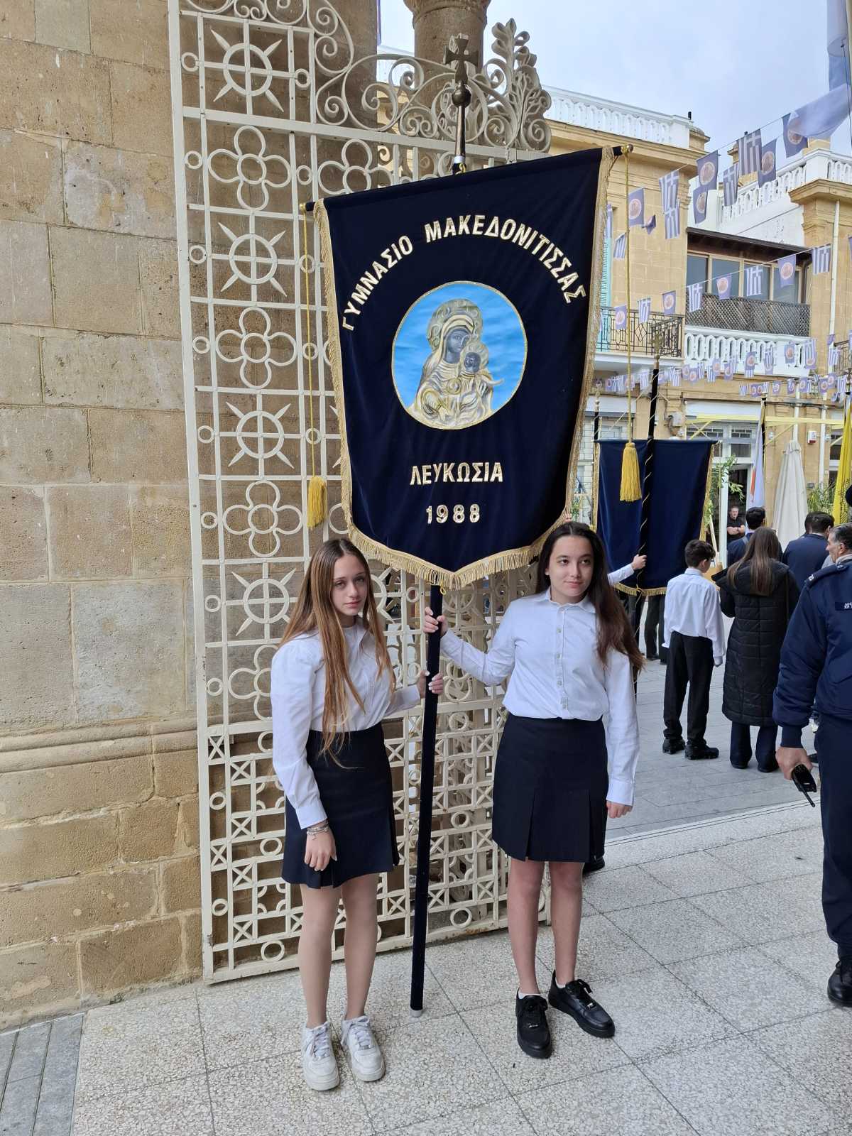 657106914 122201563694512448 8193381205444635154 N